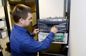 Network_server_and_technician